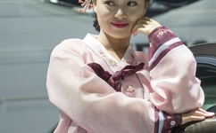 两个奶头被吃到高潮什么感觉